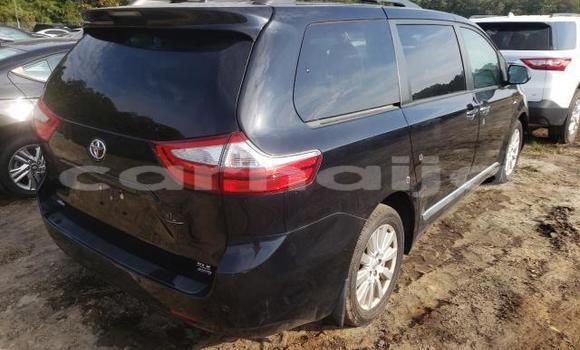 Acheter Neuf Voiture Toyota Sienna Noir à Lagos, État de Lagos Acheter Neuf Voiture Toyota Sienna Noir à Lagos, État de Lagos