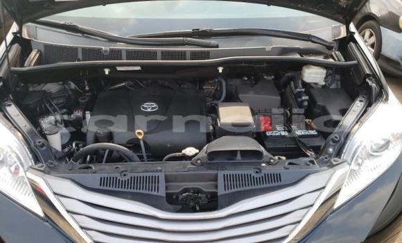 Acheter Neuf Voiture Toyota Sienna Noir à Lagos, État de Lagos Acheter Neuf Voiture Toyota Sienna Noir à Lagos, État de Lagos