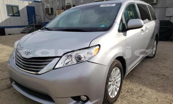 Acheter Neuf Voiture Toyota Sienna Gris à Lagos, État de Lagos Acheter Neuf Voiture Toyota Sienna Gris à Lagos, État de Lagos