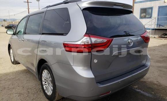Acheter Neuf Voiture Toyota Sienna Gris à Lagos, État de Lagos Acheter Neuf Voiture Toyota Sienna Gris à Lagos, État de Lagos