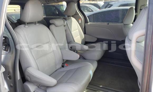 Acheter Neuf Voiture Toyota Sienna Gris à Lagos, État de Lagos Acheter Neuf Voiture Toyota Sienna Gris à Lagos, État de Lagos