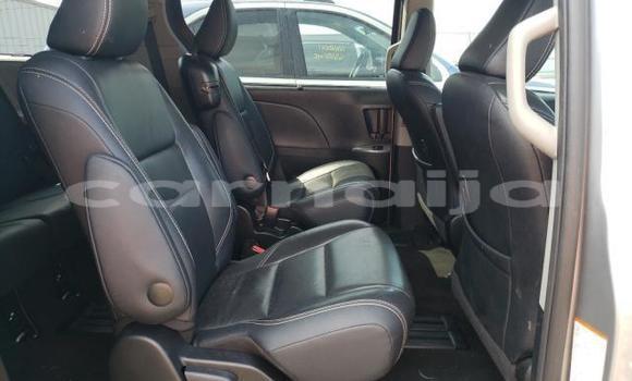 Acheter Neuf Voiture Toyota Sienna Gris à Lagos, État de Lagos Acheter Neuf Voiture Toyota Sienna Gris à Lagos, État de Lagos