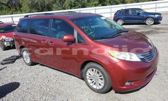 Acheter Neuf Voiture Toyota Sienna Rouge à Lagos, État de Lagos