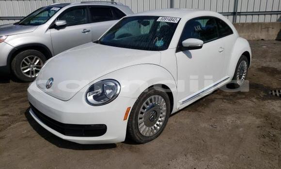 Acheter Neuf Voiture Volkswagen Beetle Blanc à Lagos, État de Lagos Acheter Neuf Voiture Volkswagen Beetle Blanc à Lagos, État de Lagos