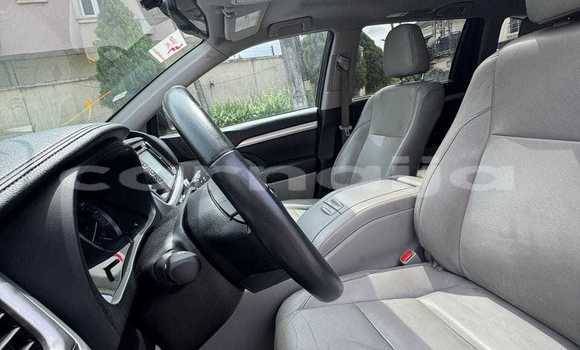 Buy Used Toyota Highlander White Car in Lagos in Lagos State Buy Used Toyota Highlander White Car in Lagos in Lagos State