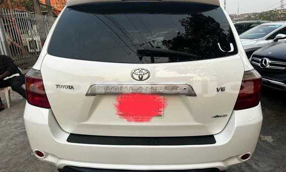 Buy Used Toyota Highlander White Car in Lagos in Lagos State Buy Used Toyota Highlander White Car in Lagos in Lagos State