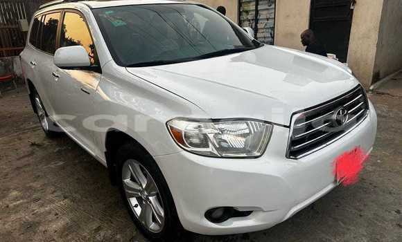 Buy Used Toyota Highlander White Car in Lagos in Lagos State Buy Used Toyota Highlander White Car in Lagos in Lagos State