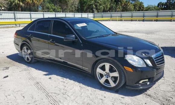 Acheter Neuf Voiture Mercedes-Benz E–Class Noir à Lagos, État de Lagos Acheter Neuf Voiture Mercedes-Benz E–Class Noir à Lagos, État de Lagos