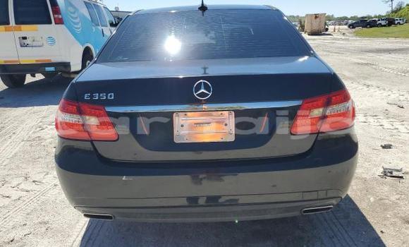 Acheter Neuf Voiture Mercedes-Benz E–Class Noir à Lagos, État de Lagos Acheter Neuf Voiture Mercedes-Benz E–Class Noir à Lagos, État de Lagos