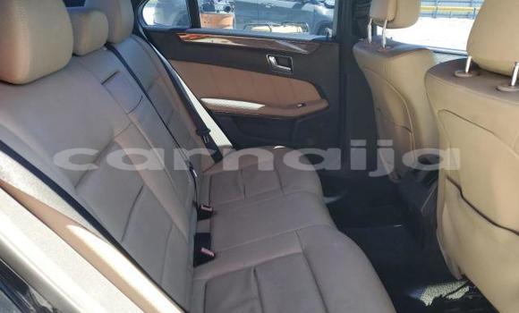 Acheter Neuf Voiture Mercedes-Benz E–Class Noir à Lagos, État de Lagos Acheter Neuf Voiture Mercedes-Benz E–Class Noir à Lagos, État de Lagos