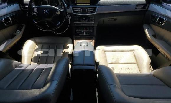 Acheter Neuf Voiture Mercedes-Benz E–Class Noir à Lagos, État de Lagos Acheter Neuf Voiture Mercedes-Benz E–Class Noir à Lagos, État de Lagos