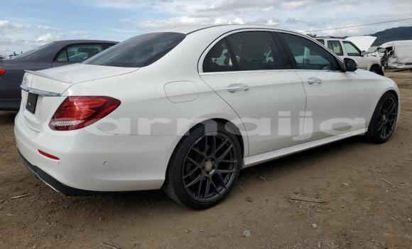 Buy New Mercedes-Benz E–Class White Car in Badagry in Lagos State Buy New Mercedes-Benz E–Class White Car in Badagry in Lagos State