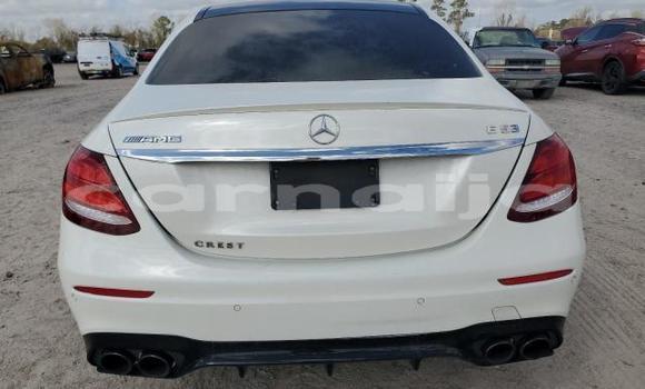 Acheter Neuf Voiture Mercedes-Benz E–Class Blanc à Lagos, État de Lagos Acheter Neuf Voiture Mercedes-Benz E–Class Blanc à Lagos, État de Lagos