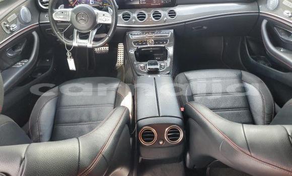 Acheter Neuf Voiture Mercedes-Benz E–Class Blanc à Lagos, État de Lagos Acheter Neuf Voiture Mercedes-Benz E–Class Blanc à Lagos, État de Lagos