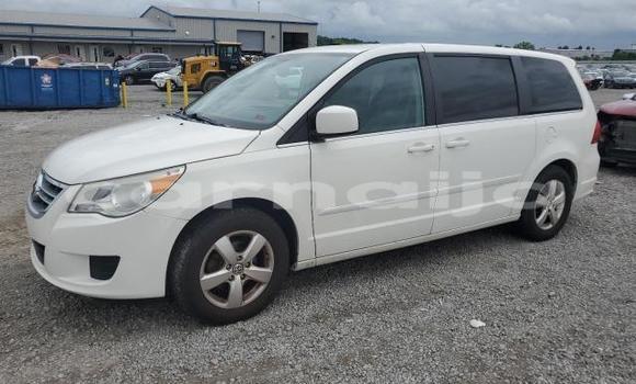 Acheter Neuf Voiture Volkswagen Routan Blanc à Badagry, État de Lagos Acheter Neuf Voiture Volkswagen Routan Blanc à Badagry, État de Lagos