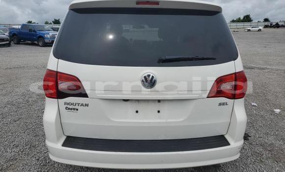 Acheter Neuf Voiture Volkswagen Routan Blanc à Badagry, État de Lagos Acheter Neuf Voiture Volkswagen Routan Blanc à Badagry, État de Lagos