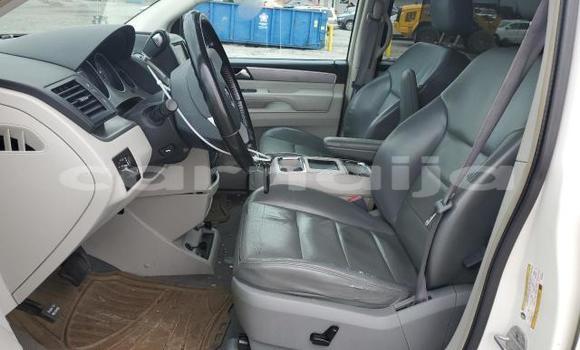 Acheter Neuf Voiture Volkswagen Routan Blanc à Badagry, État de Lagos Acheter Neuf Voiture Volkswagen Routan Blanc à Badagry, État de Lagos