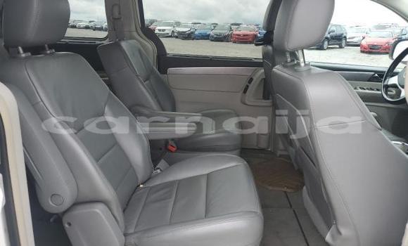 Acheter Neuf Voiture Volkswagen Routan Blanc à Badagry, État de Lagos Acheter Neuf Voiture Volkswagen Routan Blanc à Badagry, État de Lagos