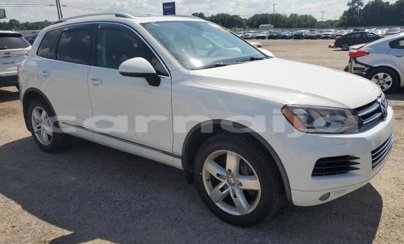 Acheter Occasion Voiture Volkswagen Touareg Blanc à Badagry, État de Lagos Acheter Occasion Voiture Volkswagen Touareg Blanc à Badagry, État de Lagos