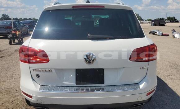 Acheter Occasion Voiture Volkswagen Touareg Blanc à Badagry, État de Lagos Acheter Occasion Voiture Volkswagen Touareg Blanc à Badagry, État de Lagos