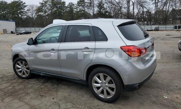 Acheter Neuf Voiture Mitsubishi Outlander Gris à Badagry, État de Lagos Acheter Neuf Voiture Mitsubishi Outlander Gris à Badagry, État de Lagos