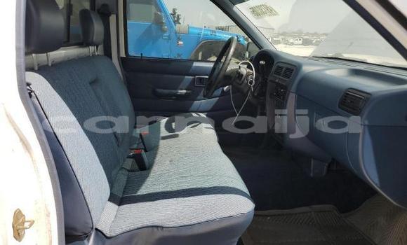 Acheter Neuf Utilitaire Nissan UD Blanc à Badagry, État de Lagos Acheter Neuf Utilitaire Nissan UD Blanc à Badagry, État de Lagos