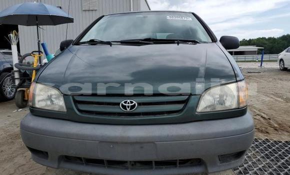 Buy New Toyota Sienna Green Car in Badagry in Lagos State