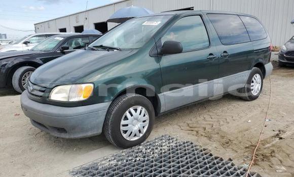 Buy New Toyota Sienna Green Car in Badagry in Lagos State Buy New Toyota Sienna Green Car in Badagry in Lagos State