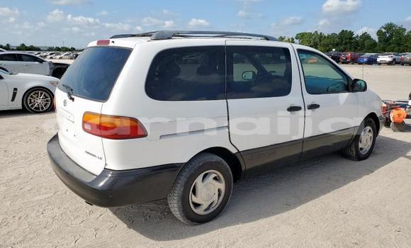 Buy New Toyota Sienna White Car in Badagry in Lagos State Buy New Toyota Sienna White Car in Badagry in Lagos State