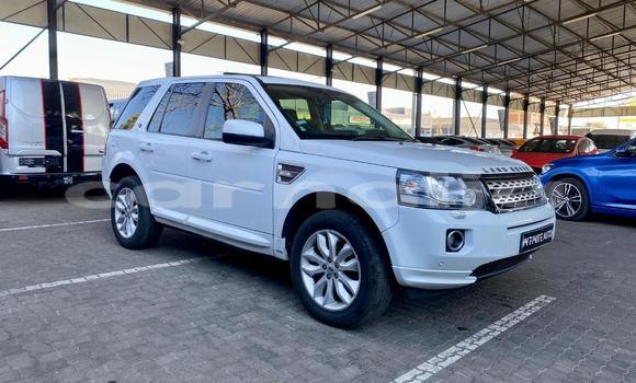 Buy Used Land Rover Freelander White Car in Lagos in Lagos State