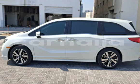 Buy Used Honda Odyssey White Car in Lagos in Lagos State Buy Used Honda Odyssey White Car in Lagos in Lagos State
