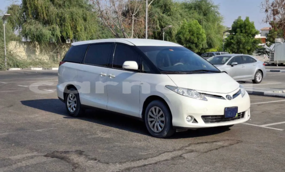 Buy Used Toyota Previa White Car in Lagos in Lagos State Buy Used Toyota Previa White Car in Lagos in Lagos State