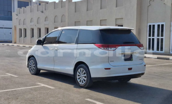 Buy Used Toyota Previa White Car in Lagos in Lagos State Buy Used Toyota Previa White Car in Lagos in Lagos State
