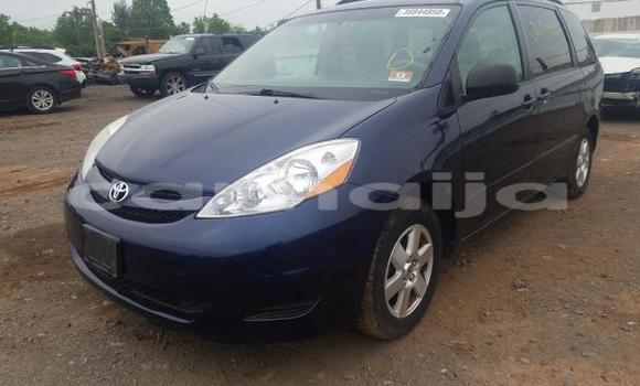 Buy Used Toyota Sienna Blue Car in Lagos in Lagos State Buy Used Toyota Sienna Blue Car in Lagos in Lagos State