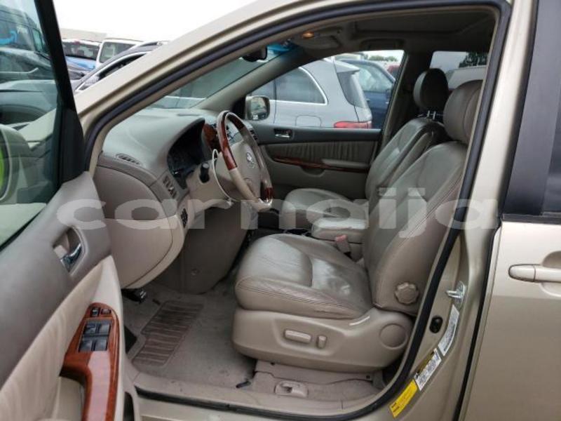 Big with watermark toyota sienna lagos state lagos 46521