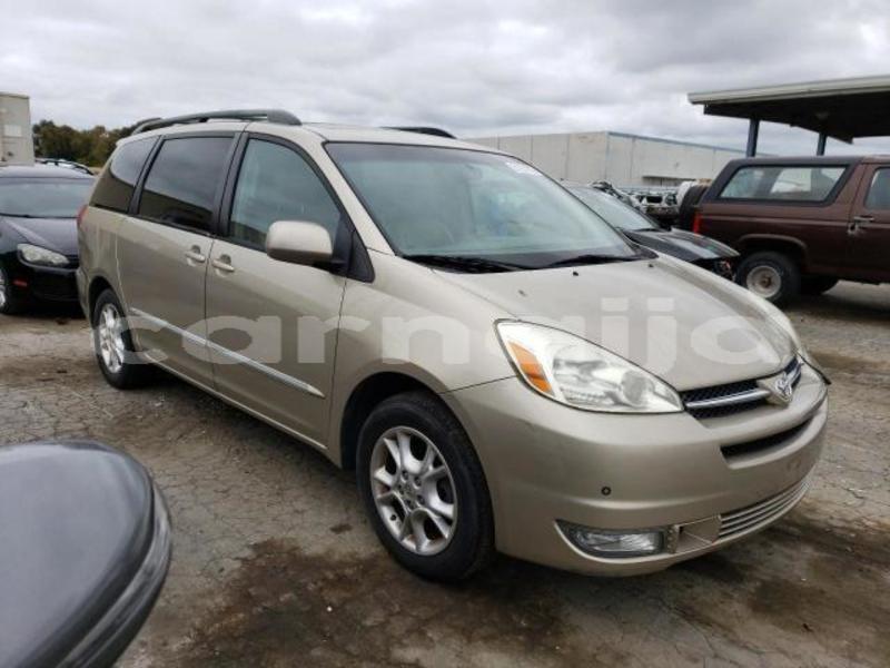 Big with watermark toyota sienna lagos state lagos 46525