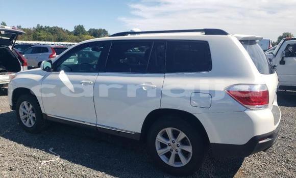 Acheter Neuf Voiture Toyota Highlander Blanc à Lagos, État de Lagos Acheter Neuf Voiture Toyota Highlander Blanc à Lagos, État de Lagos