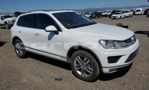 Buy New Volkswagen Touareg White Car in Badagry in Lagos State Buy New Volkswagen Touareg White Car in Badagry in Lagos State