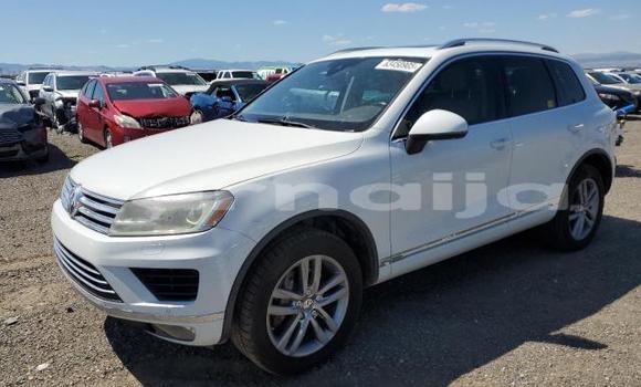 Buy New Volkswagen Touareg White Car in Badagry in Lagos State Buy New Volkswagen Touareg White Car in Badagry in Lagos State