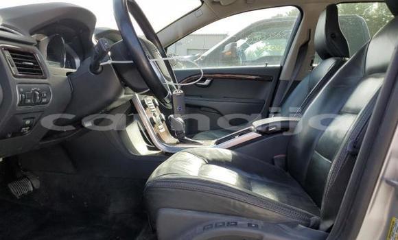 Buy New Volvo XC70 Silver Car in Lagos in Lagos State Buy New Volvo XC70 Silver Car in Lagos in Lagos State