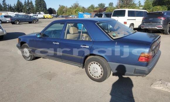 Buy Used Mercedes-Benz E-klasse Blue Car in Badagry in Lagos State Buy Used Mercedes-Benz E-klasse Blue Car in Badagry in Lagos State