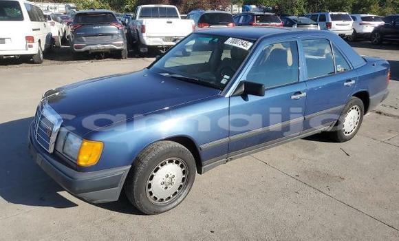 Buy Used Mercedes-Benz E-klasse Blue Car in Badagry in Lagos State Buy Used Mercedes-Benz E-klasse Blue Car in Badagry in Lagos State