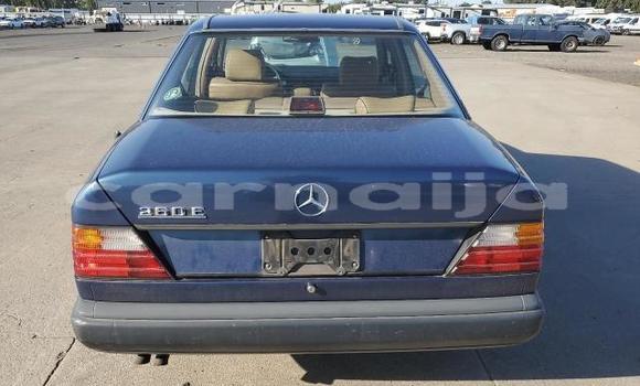 Buy Used Mercedes-Benz E-klasse Blue Car in Badagry in Lagos State Buy Used Mercedes-Benz E-klasse Blue Car in Badagry in Lagos State