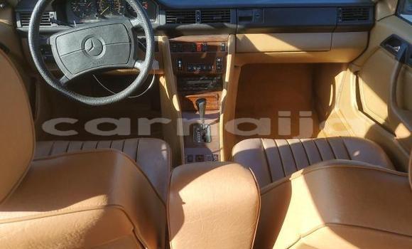 Buy Used Mercedes-Benz E-klasse Blue Car in Badagry in Lagos State Buy Used Mercedes-Benz E-klasse Blue Car in Badagry in Lagos State