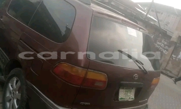 Acheter Occasion Voiture Toyota Sienna Rouge à Abuja, État de Lagos Acheter Occasion Voiture Toyota Sienna Rouge à Abuja, État de Lagos