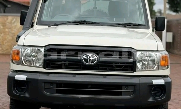 Acheter Occasion Voiture Toyota Land Cruiser Prado Blanc à Abuja, État de Lagos Acheter Occasion Voiture Toyota Land Cruiser Prado Blanc à Abuja, État de Lagos