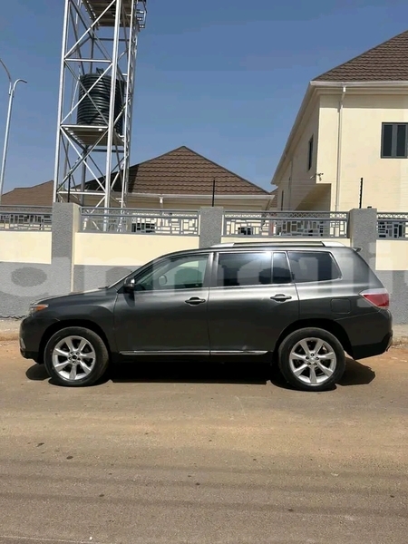 Big with watermark toyota highlander akwa ibom state abat 46679
