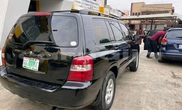 Acheter Occasion Voiture Toyota Highlander Noir à Une chauve–souris, État d'Akwa Ibom Acheter Occasion Voiture Toyota Highlander Noir à Une chauve–souris, État d'Akwa Ibom