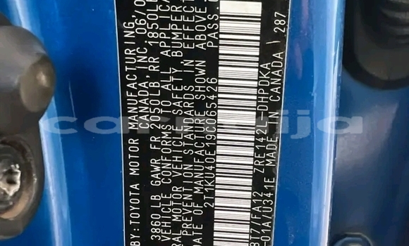 Buy Used Toyota Matrix Blue Car in Abuja in Lagos State Buy Used Toyota Matrix Blue Car in Abuja in Lagos State