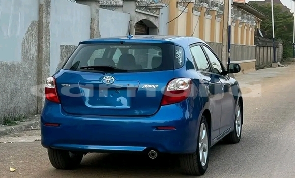 Buy Used Toyota Matrix Blue Car in Abuja in Lagos State Buy Used Toyota Matrix Blue Car in Abuja in Lagos State